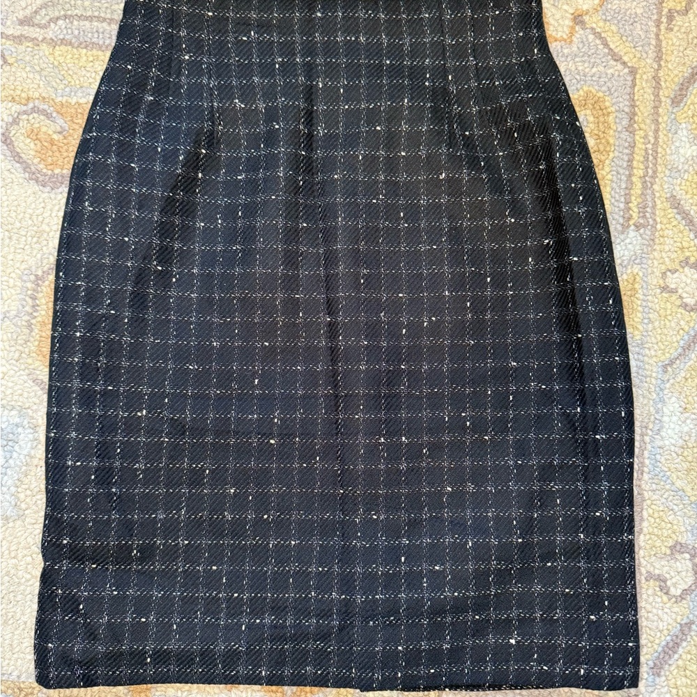 Jones New York 100% pure wool Black Checkered Pencil Skirt